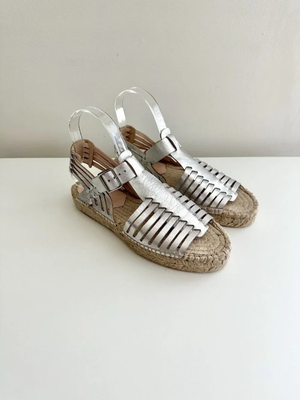 NEW LOEFFLER RANDALL Metallic Silver Leather Fisherman Espadrille Sandals Size 8